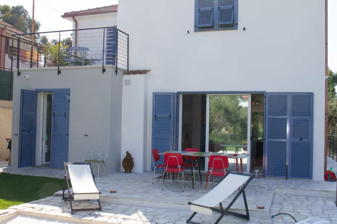 Bed and Breakfast Il Sole Di Poggi Imperia Exterior foto